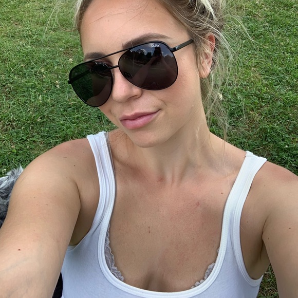 Meet your Posher, Holly - Picture 1 of 1